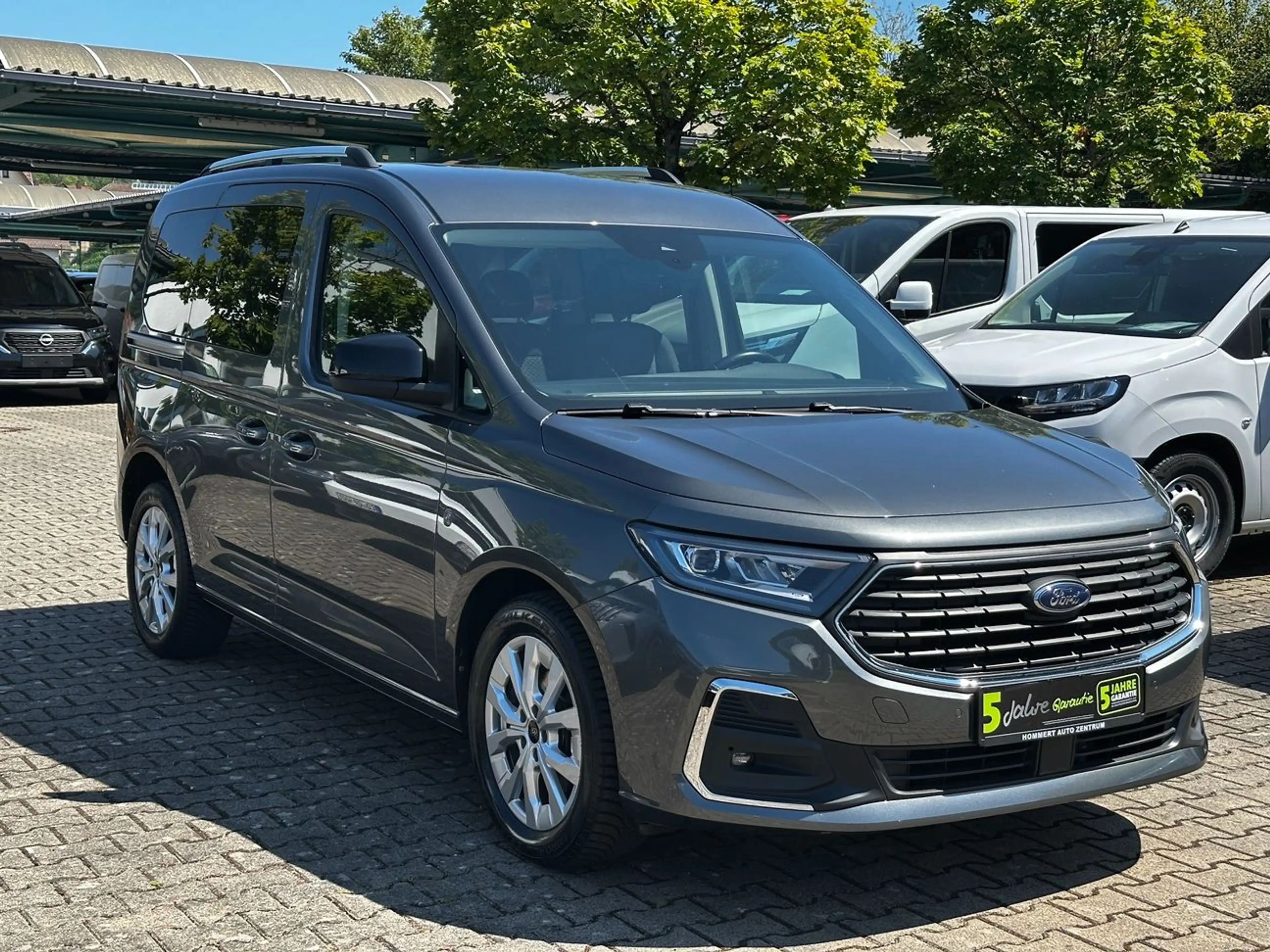 Ford Tourneo Connect 2.0 EcoBlue Titanium *Kamera*Navi — photo 4