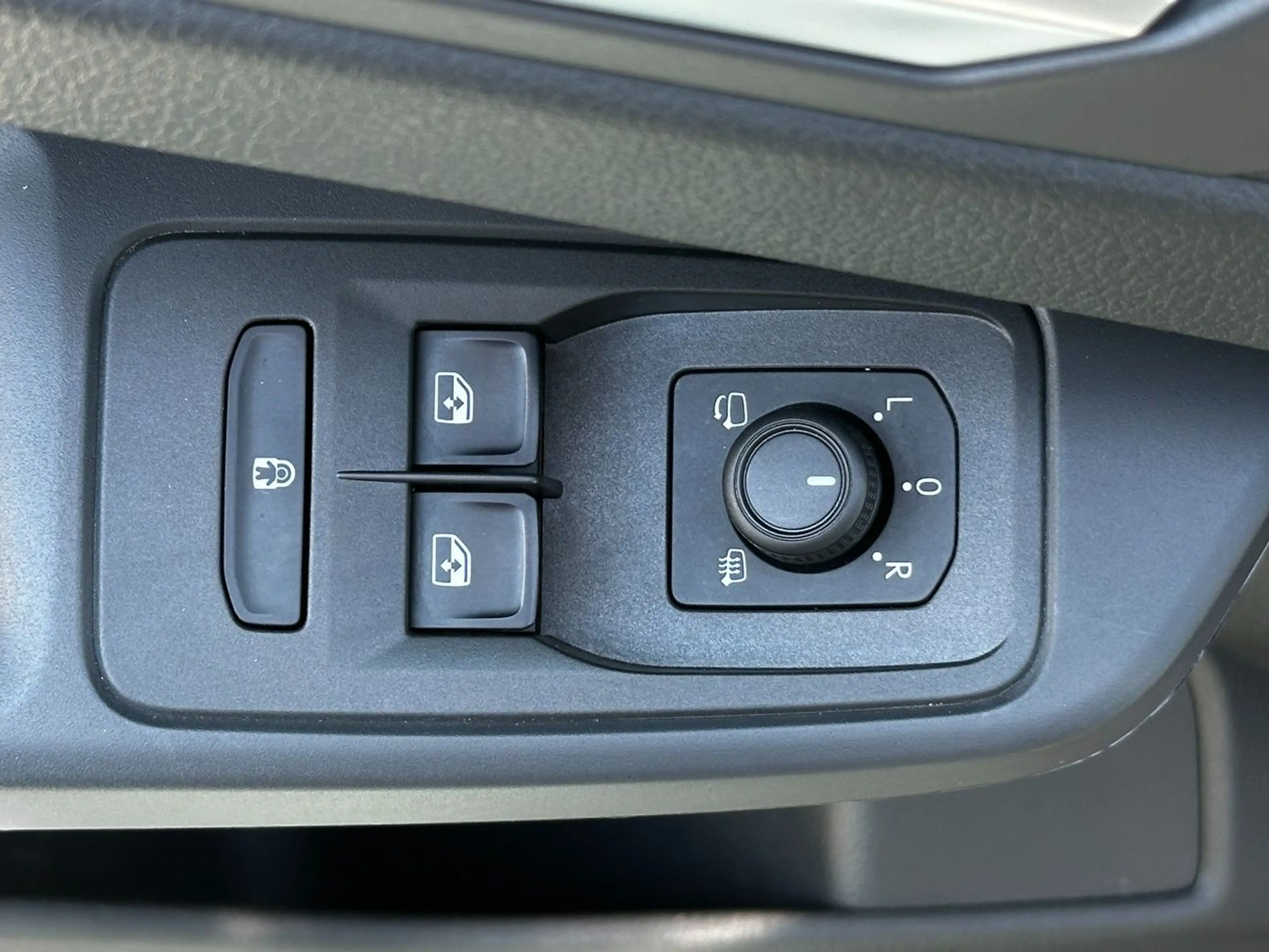 Ford Tourneo Connect 2.0 EcoBlue Titanium *Kamera*Navi — photo 15