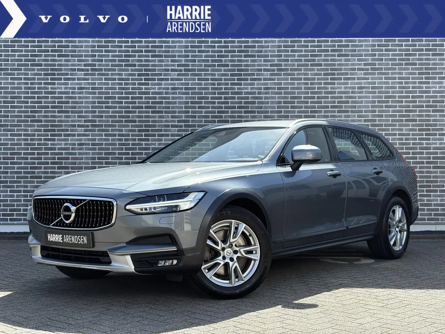 Volvo V90 Cross Country 2.0 T5 AWD | Trekhaak | Adaptieve cruise control | Gri - 1