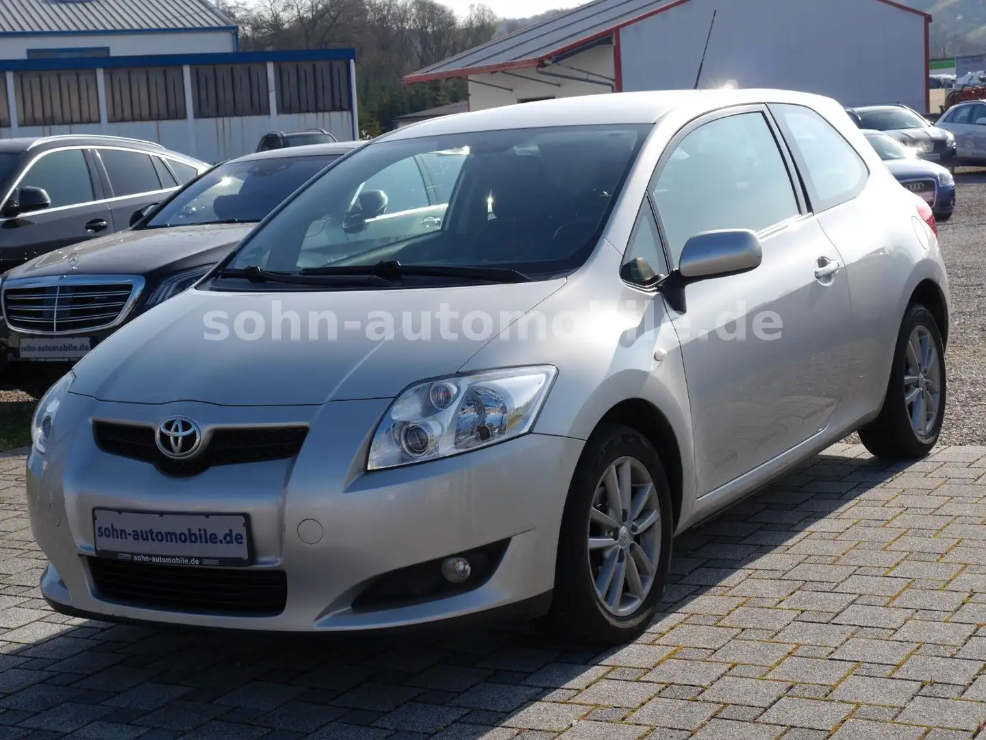 Toyota Auris Team Klima/PDC/MFL/16"/Allwetter/S-heft Silber - 2