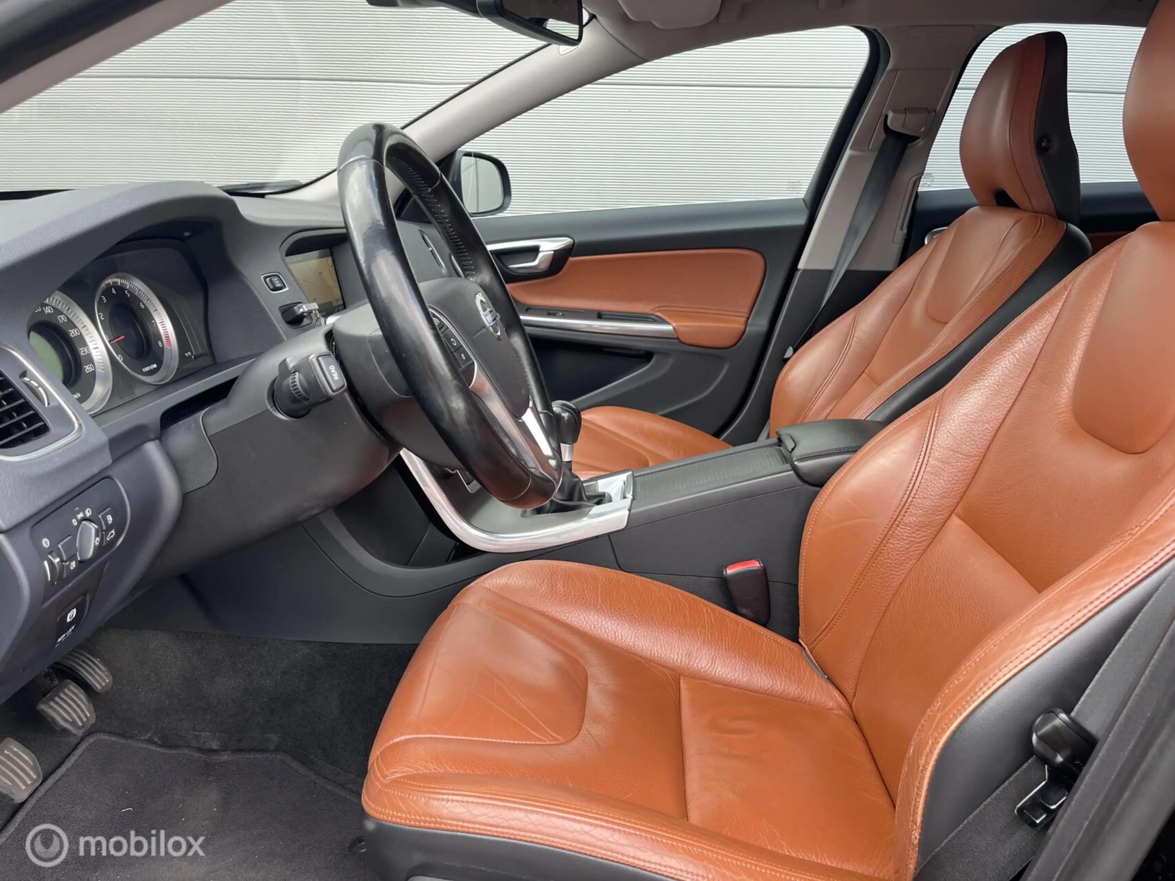 Volvo V60 1.6 T3 Summum | Stoelverwarming | — photo 8