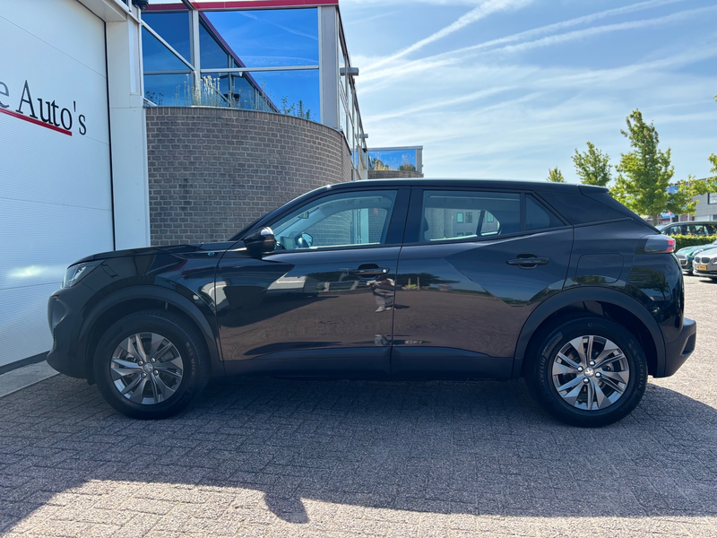 Peugeot e-2008 EV Active Pack 50 kWh|1 eig.|180 cam.|LED| — photo 12