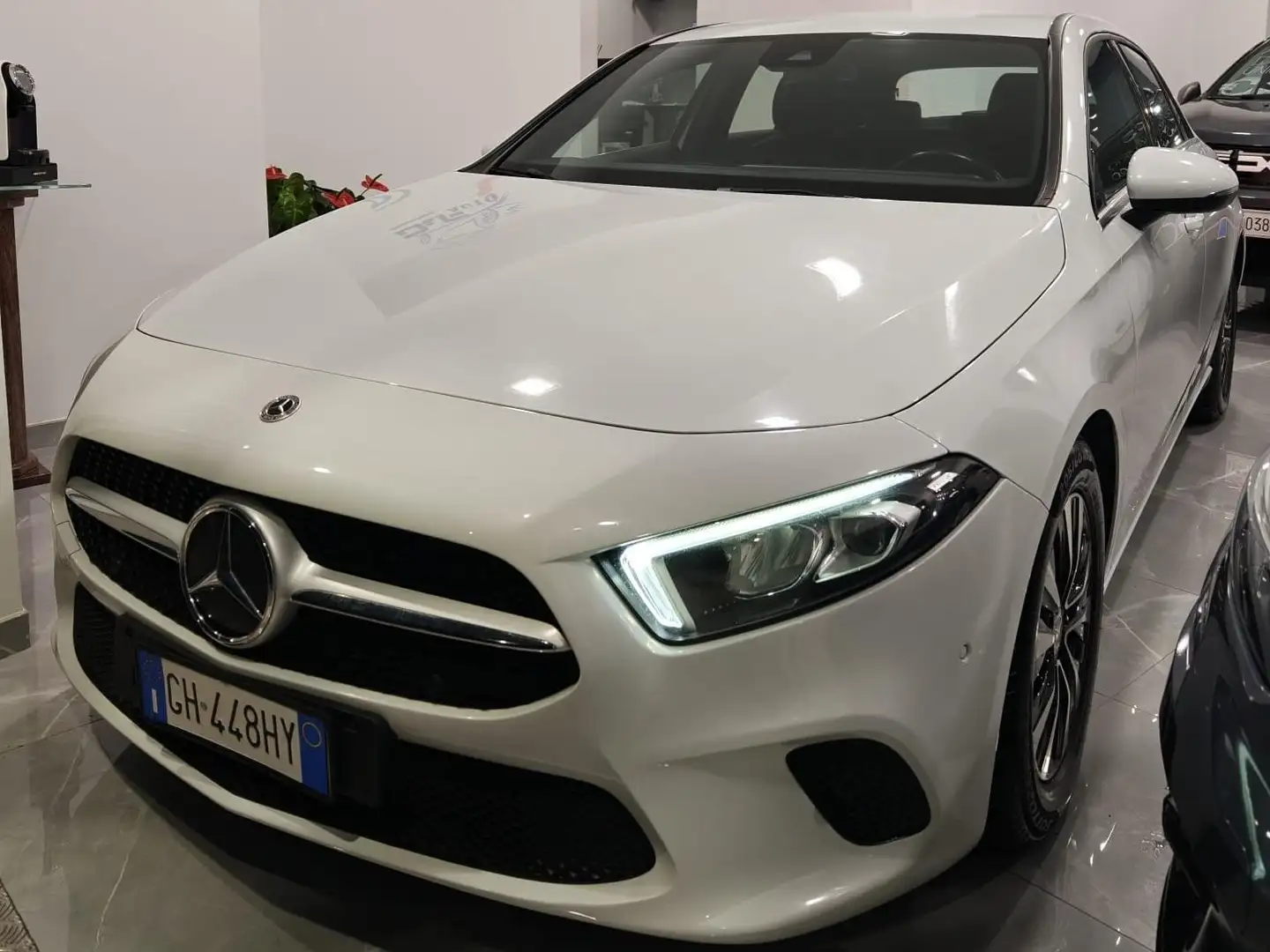 Mercedes-Benz A 180 AFFARE Bianco - 2