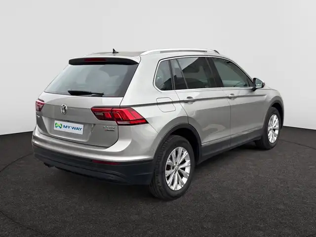 Volkswagen Tiguan view 11