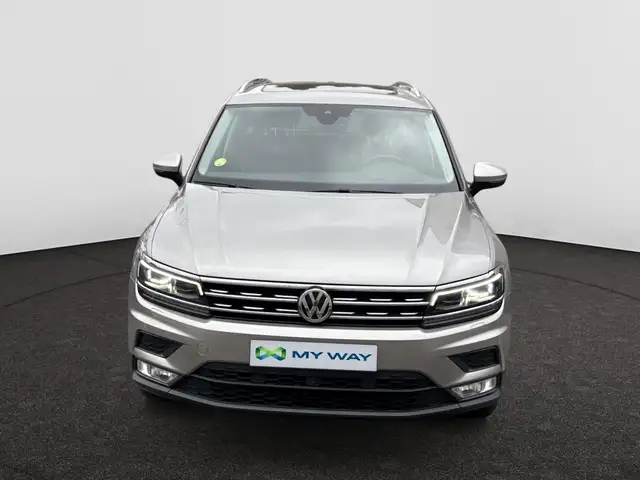 Volkswagen Tiguan view 3
