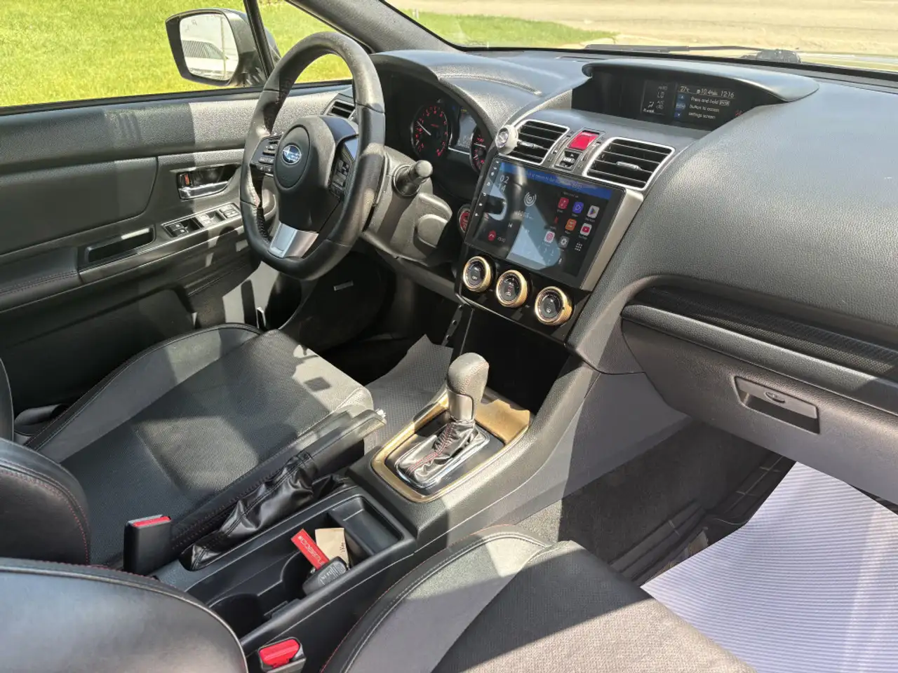 Subaru WRX снимка Subaru WRX