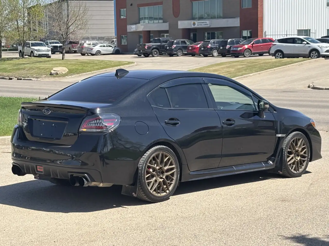 Subaru WRX снимка Subaru WRX