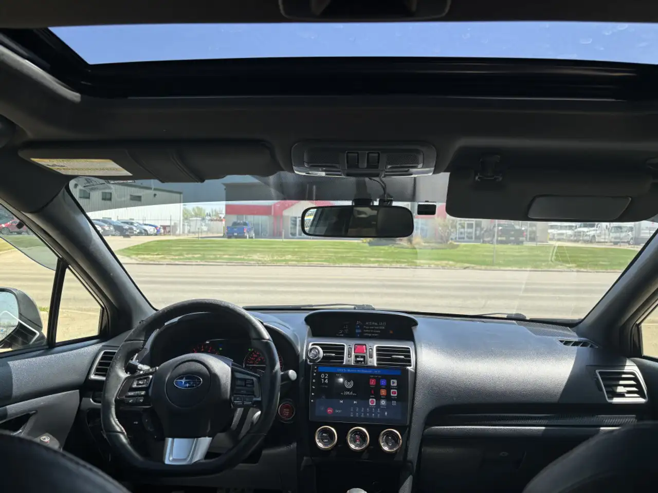 Subaru WRX снимка Subaru WRX