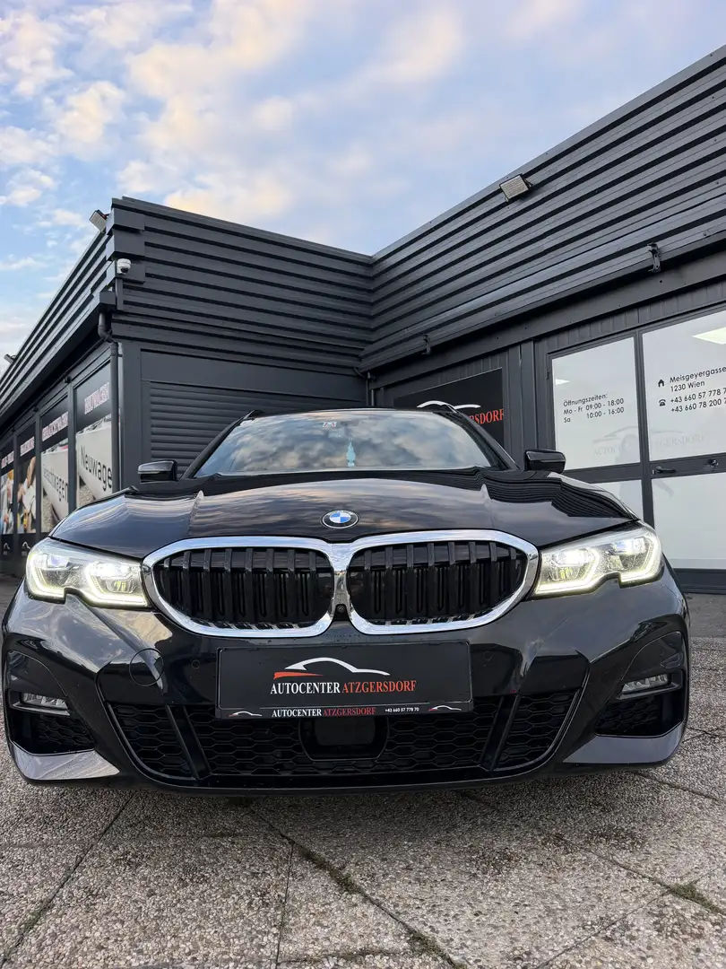 BMW 330 330 e xDrive M Sport Schwarz - 2