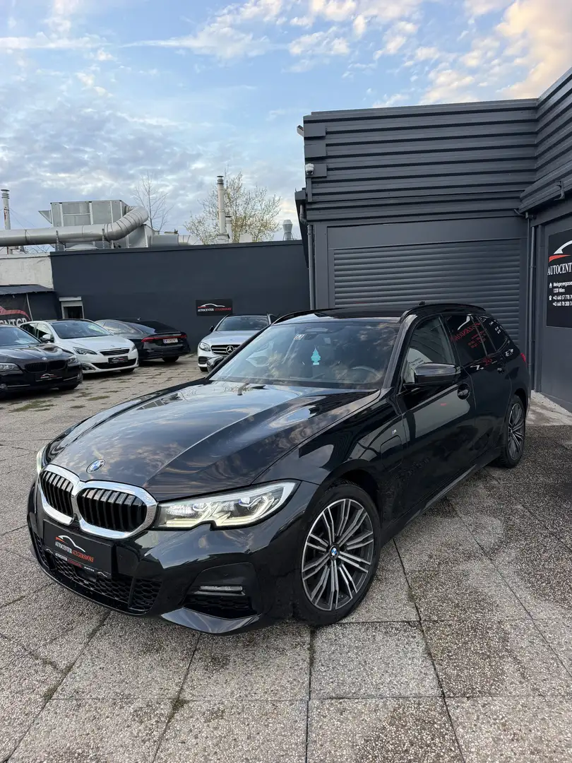 BMW 330 330 e xDrive M Sport Schwarz - 1