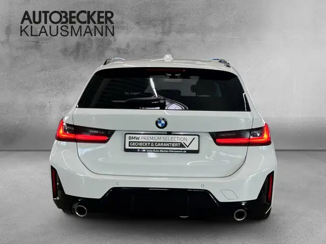 BMW 3 Series view 6