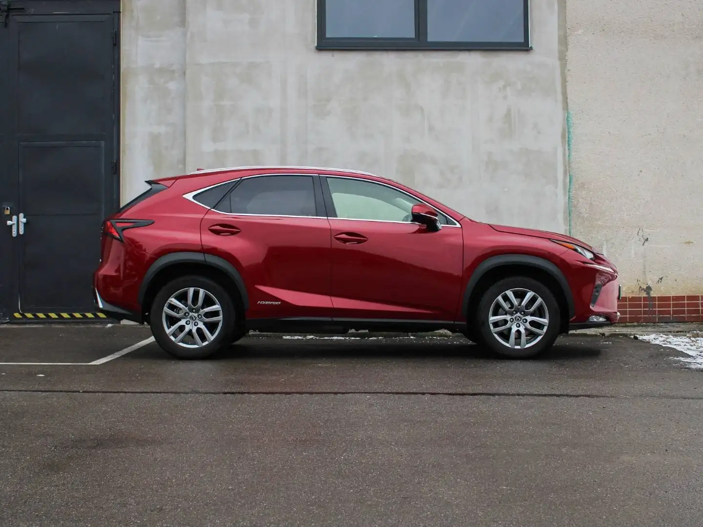 Lexus NX 300h NX 300h 2.5 Hybrid Rot - 1