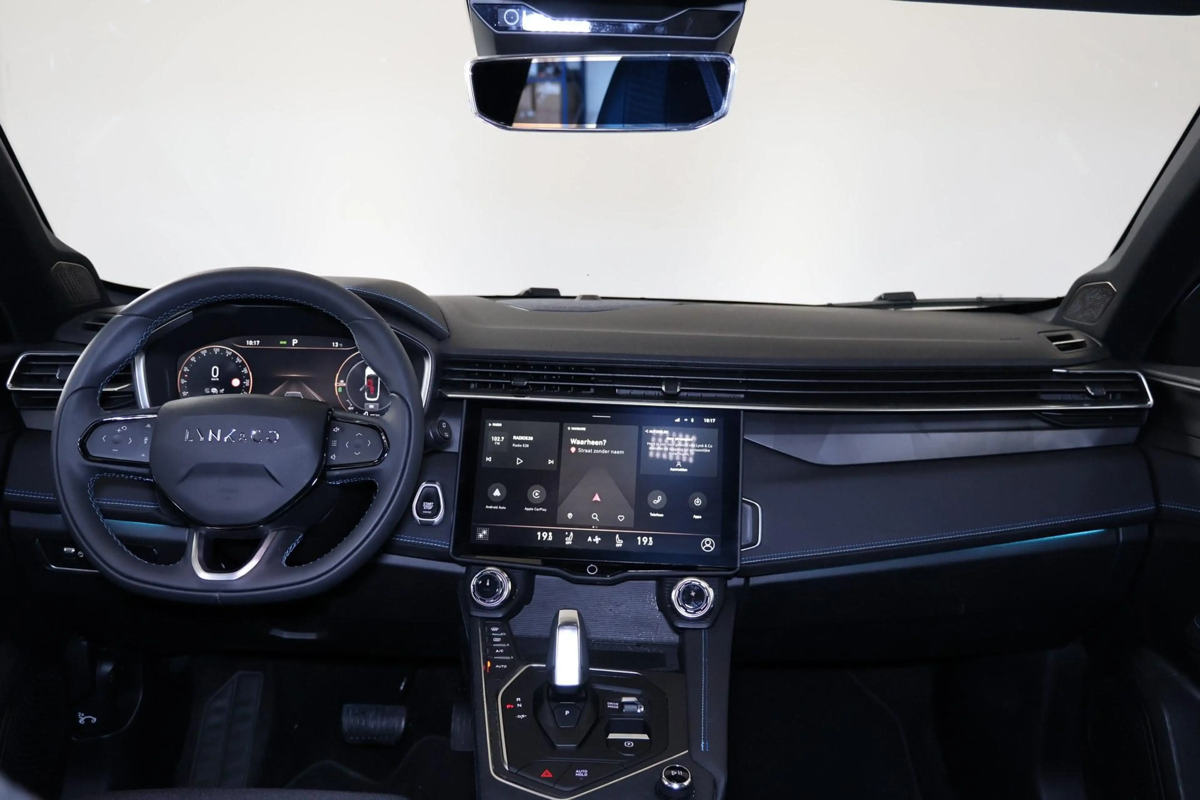 Lynk & Co 01 1.5 - Panorama/schuifdak - Adaptieve Cruise contro — photo 11
