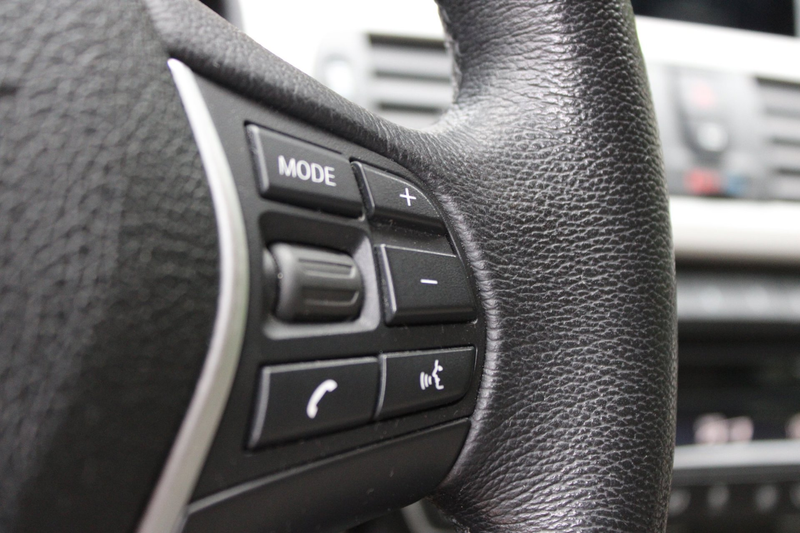 BMW 330 3-serie 330e Centennial High Executive — photo 20