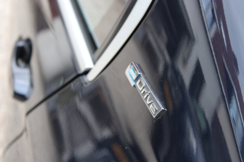 BMW 330 3-serie 330e Centennial High Executive — photo 26
