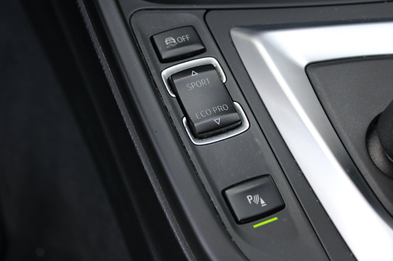 BMW 330 3-serie 330e Centennial High Executive — photo 12