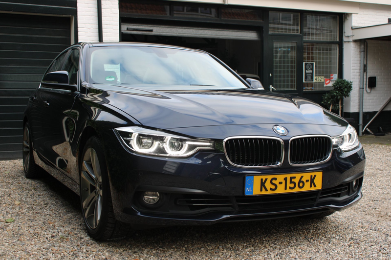BMW 330 3-serie 330e Centennial High Executive — photo 3