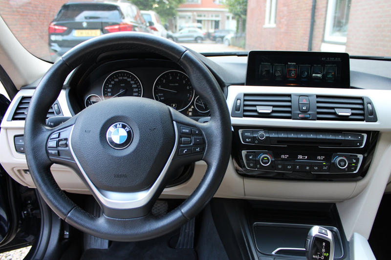 BMW 330 3-serie 330e Centennial High Executive — photo 6