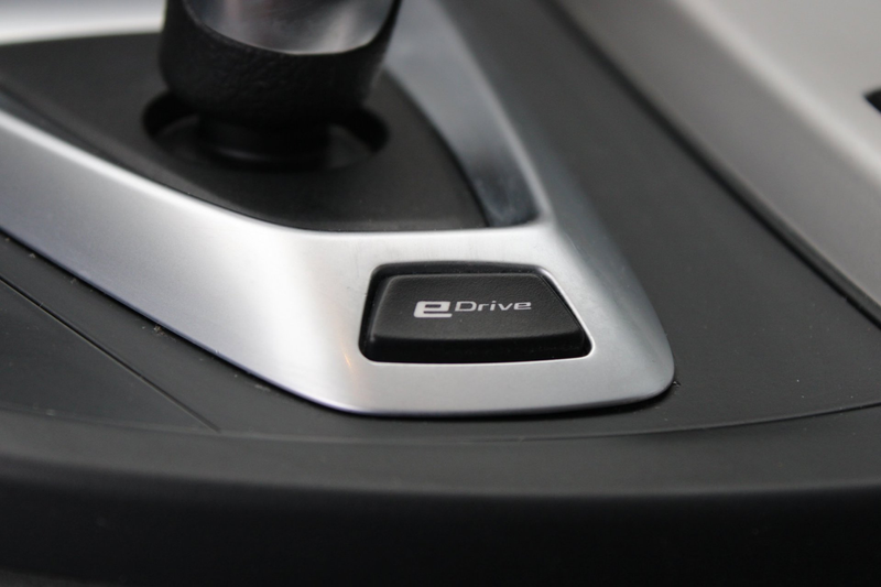 BMW 330 3-serie 330e Centennial High Executive — photo 18