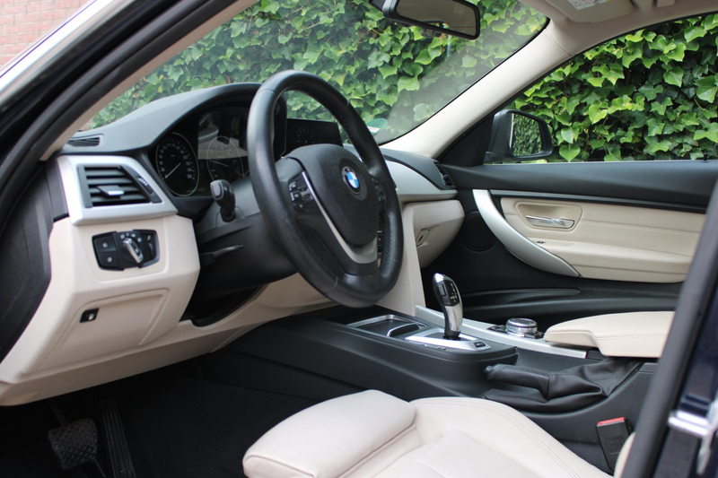 BMW 330 3-serie 330e Centennial High Executive — photo 5