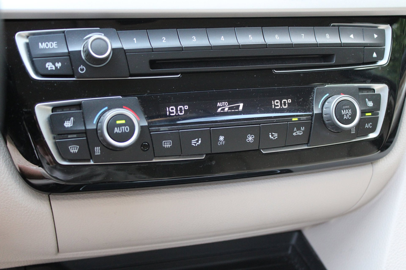 BMW 330 3-serie 330e Centennial High Executive — photo 8