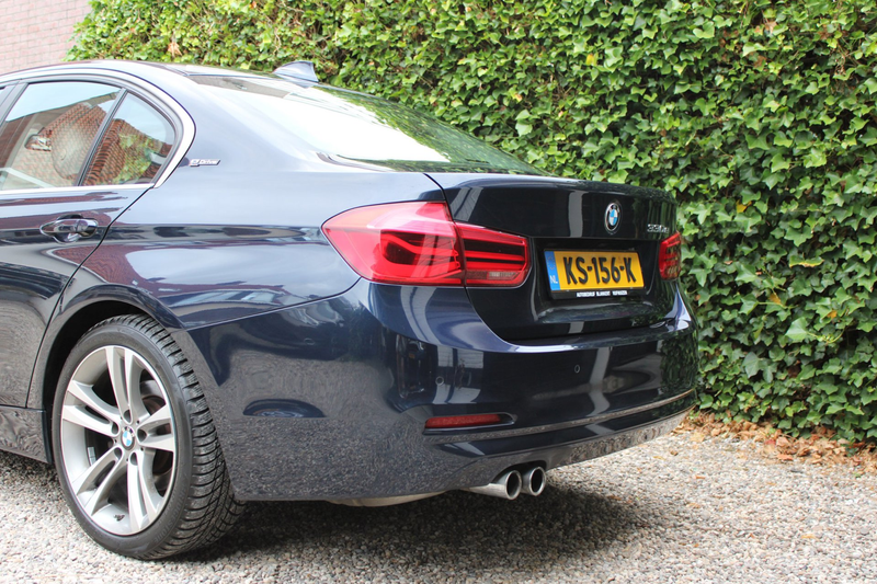 BMW 330 3-serie 330e Centennial High Executive — photo 24