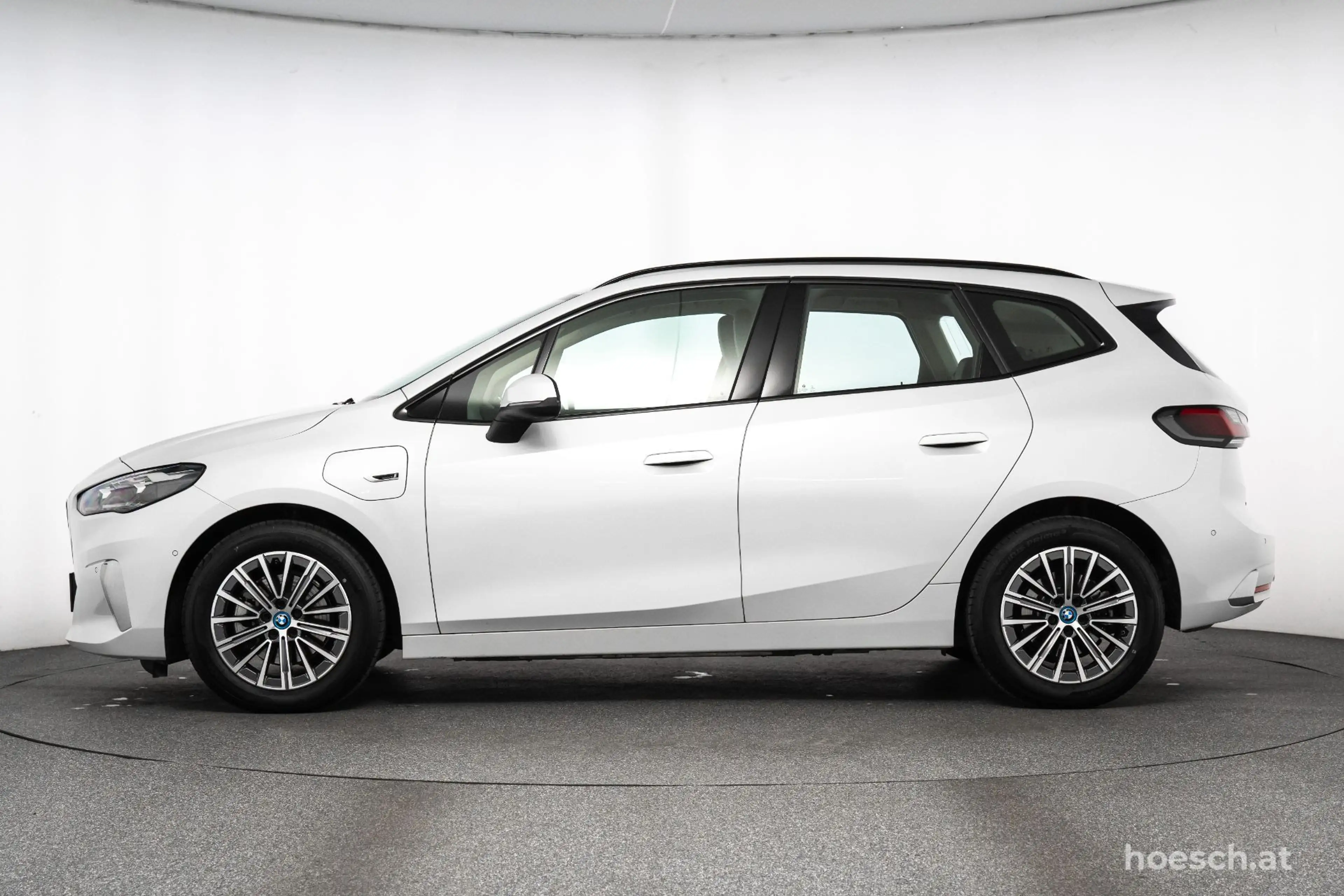 BMW 225 e xDrive Active Tourer Luxury PREMIUM -53% — photo 3