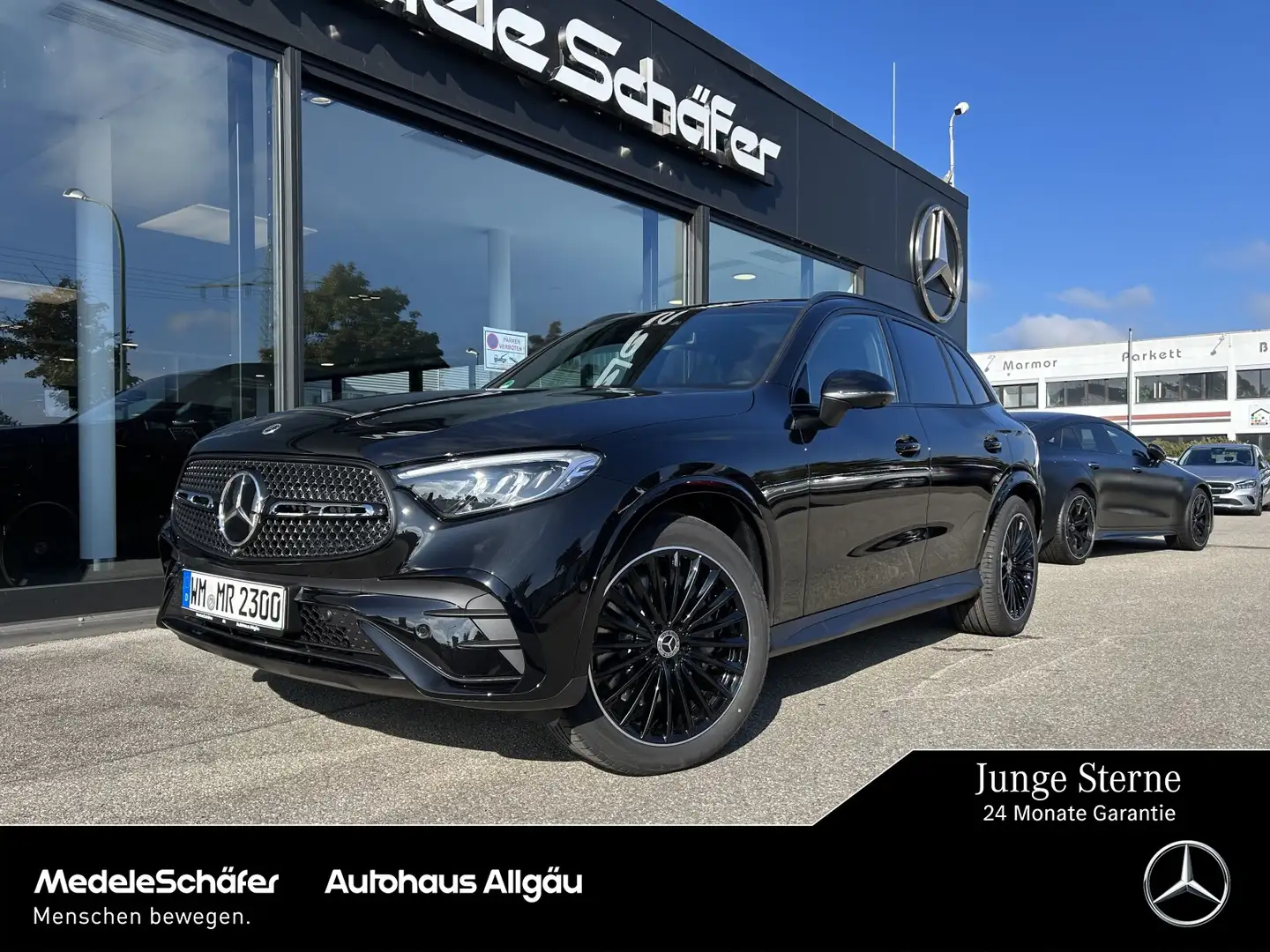 Mercedes-Benz GLC 300 GLC 300 4M AMG Night Distr AHK Burm3D Pano Memo Schwarz - 1