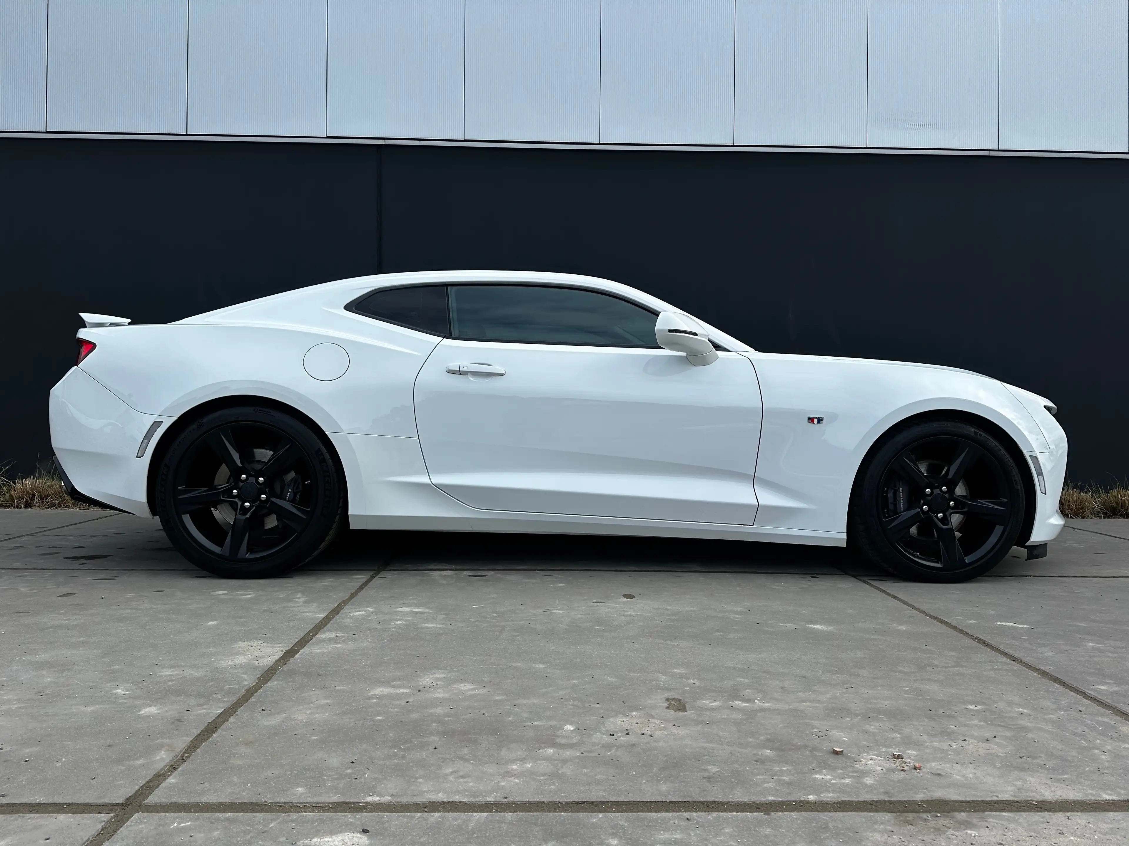 Chevrolet Camaro 6.2i V8 *AUT.*LEDER*BOSE*NAVI*LED*CAMERA*HUD*KEYLESS*20"ALU*BREMBO*EUROPEAN CAR!* — photo 2