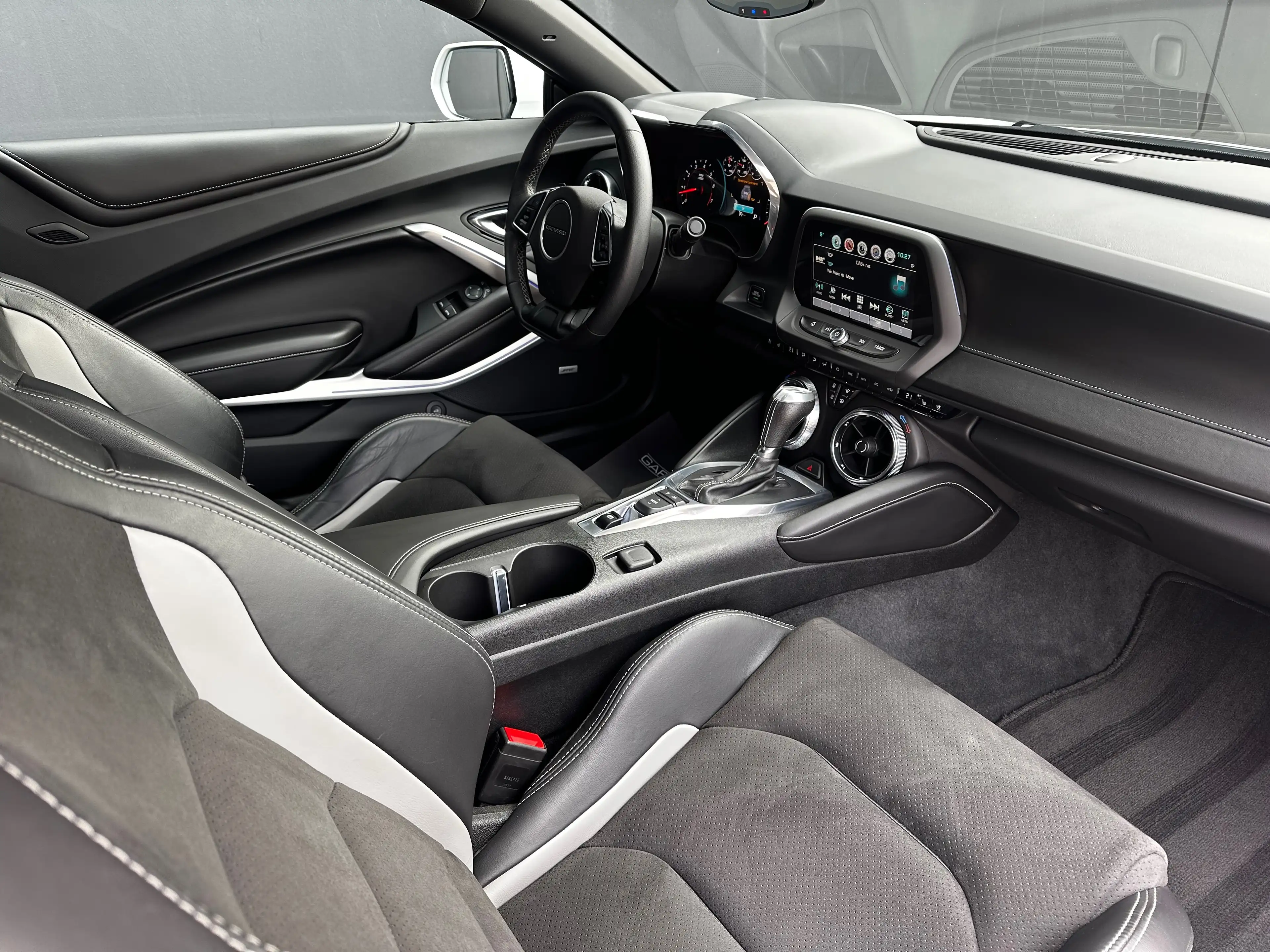 Chevrolet Camaro 6.2i V8 *AUT.*LEDER*BOSE*NAVI*LED*CAMERA*HUD*KEYLESS*20"ALU*BREMBO*EUROPEAN CAR!* — photo 12