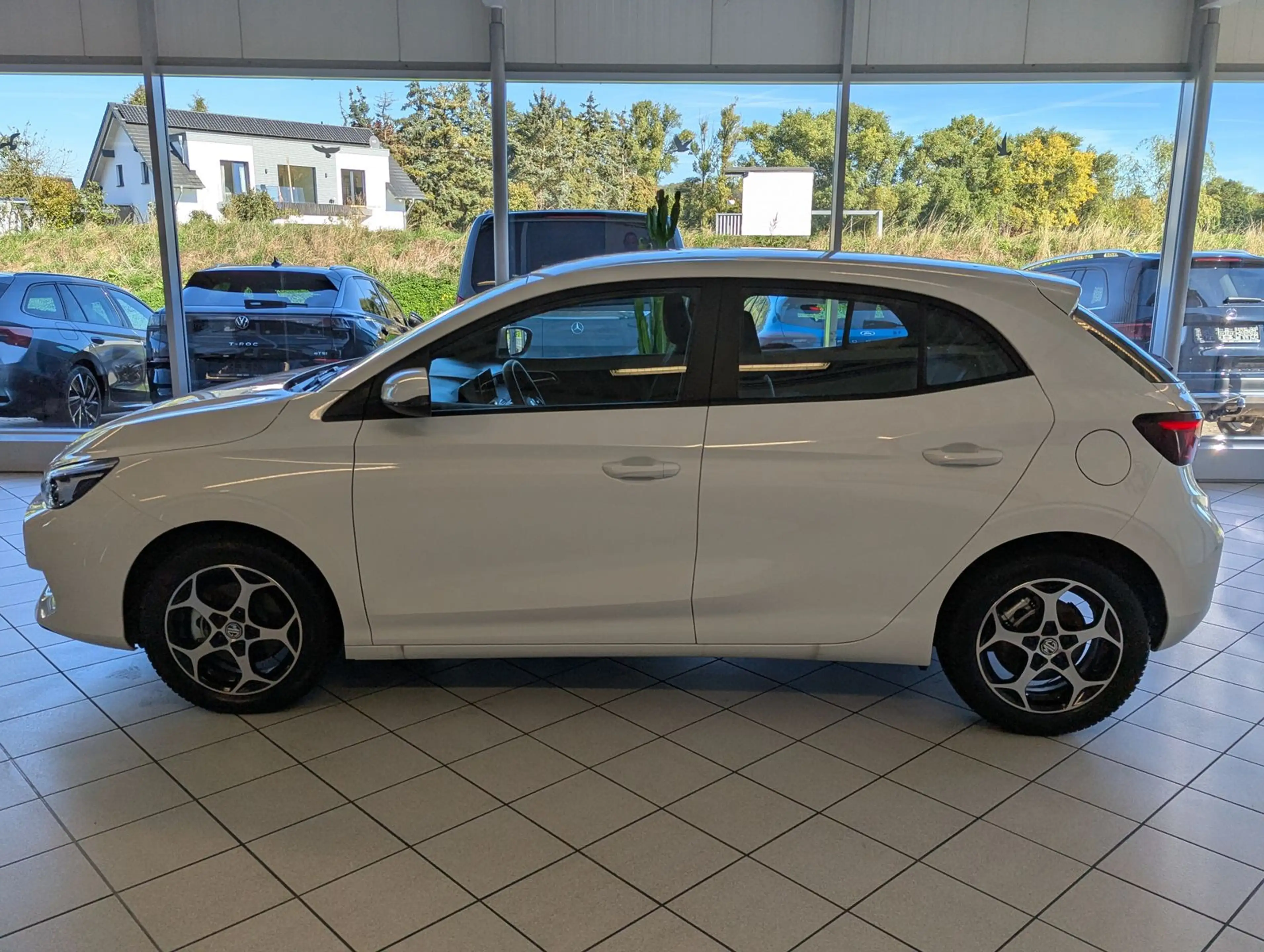 MG MG3 1.5 Hybrid+ Comfort Kamera Navi ACC 16" — photo 4