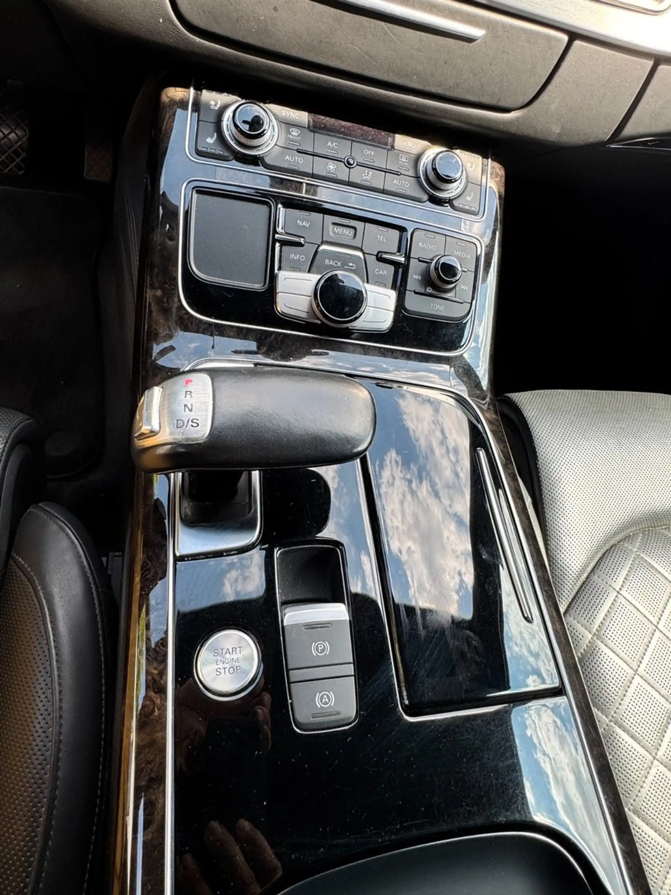 Audi A8 3.0 TDI | quattro | S Line | HeadUp | Schiebe — photo 23