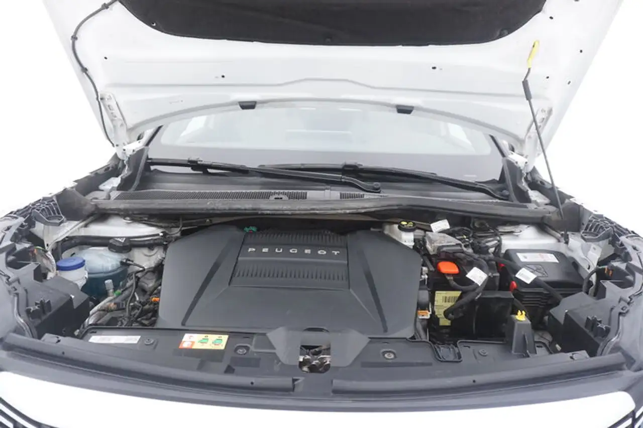 Peugeot 2008 GT Elettrico 136CV, миниатюра 13