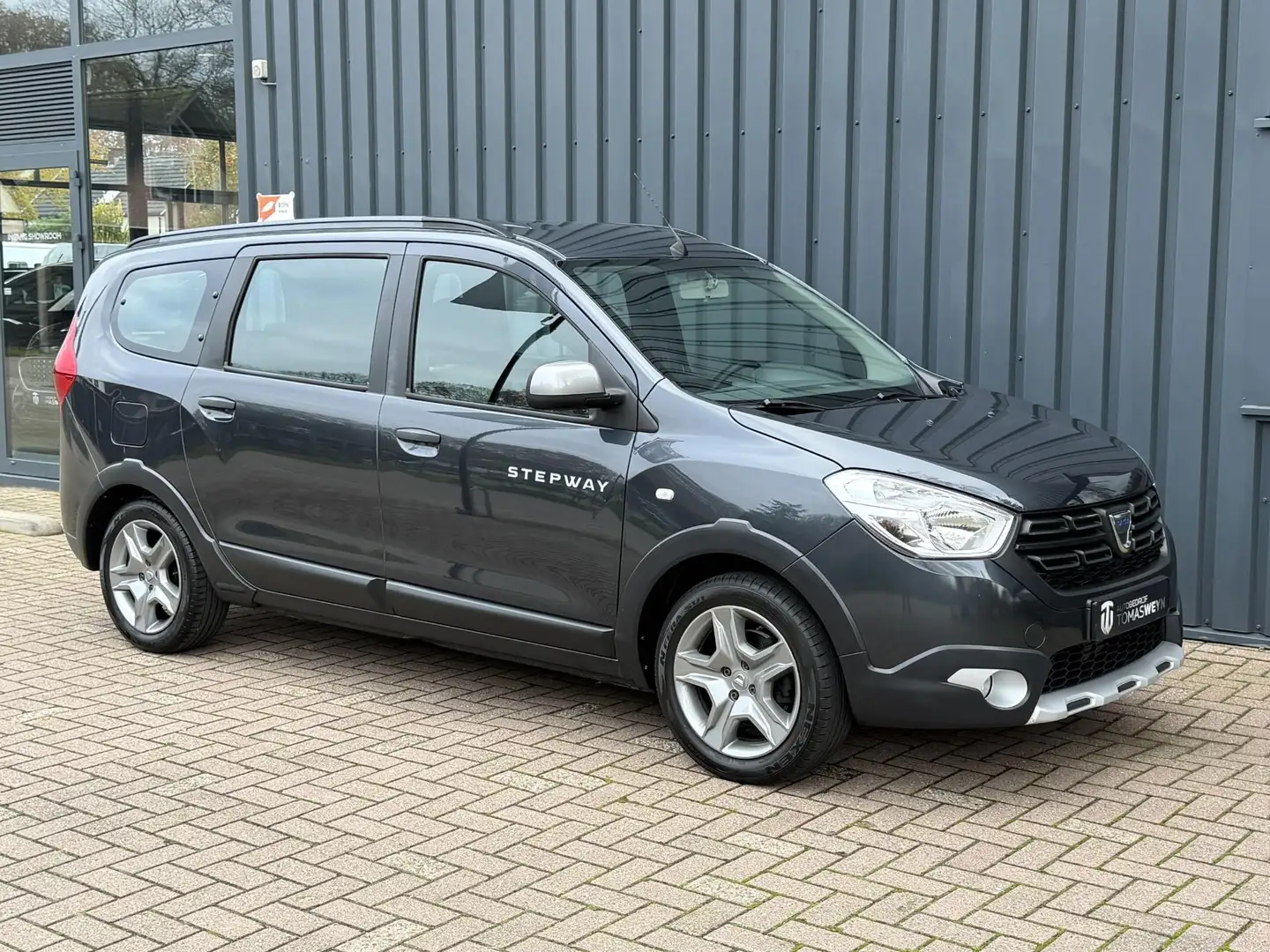 Dacia Lodgy 1.3 TCe Stepway 7-PERSOONS!/1E EIG.!/DEALER OND.!/ Grijs - 2