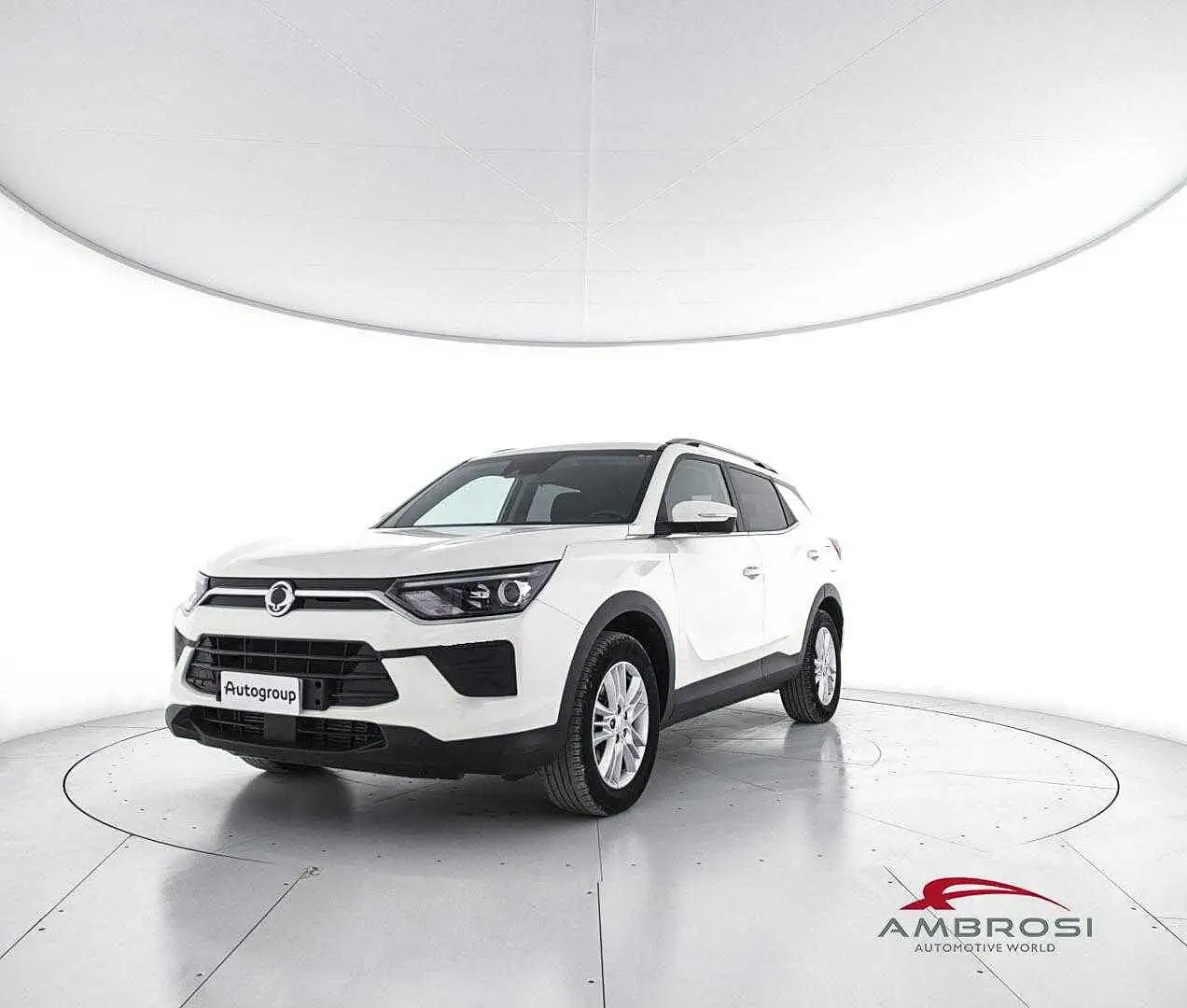 SsangYong Korando 1.6 Diesel AWD Icon Bianco - 1