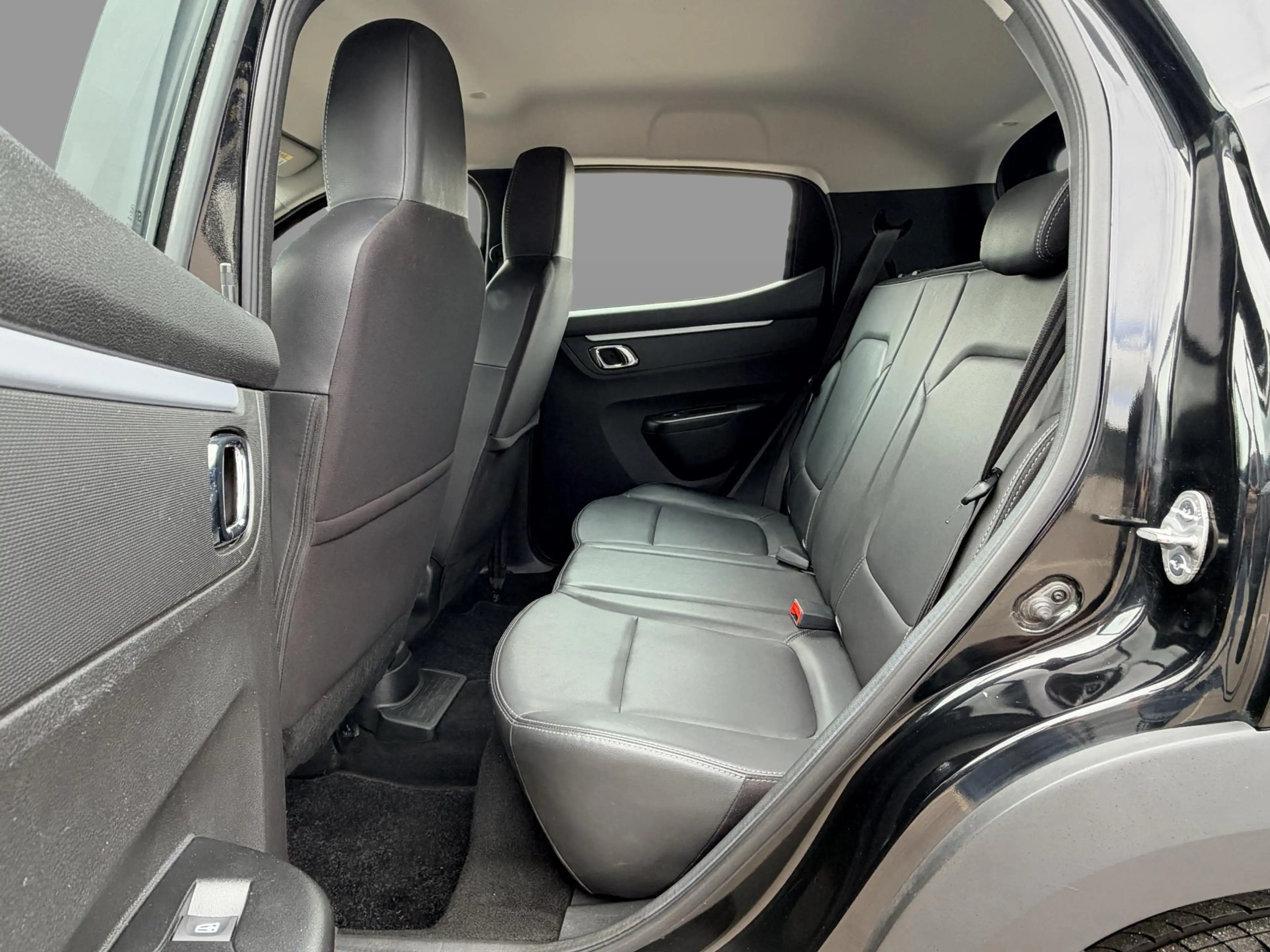 Dacia Spring Expression 27 kWh SoH 93,1% | Apple & Android | Na — photo 8