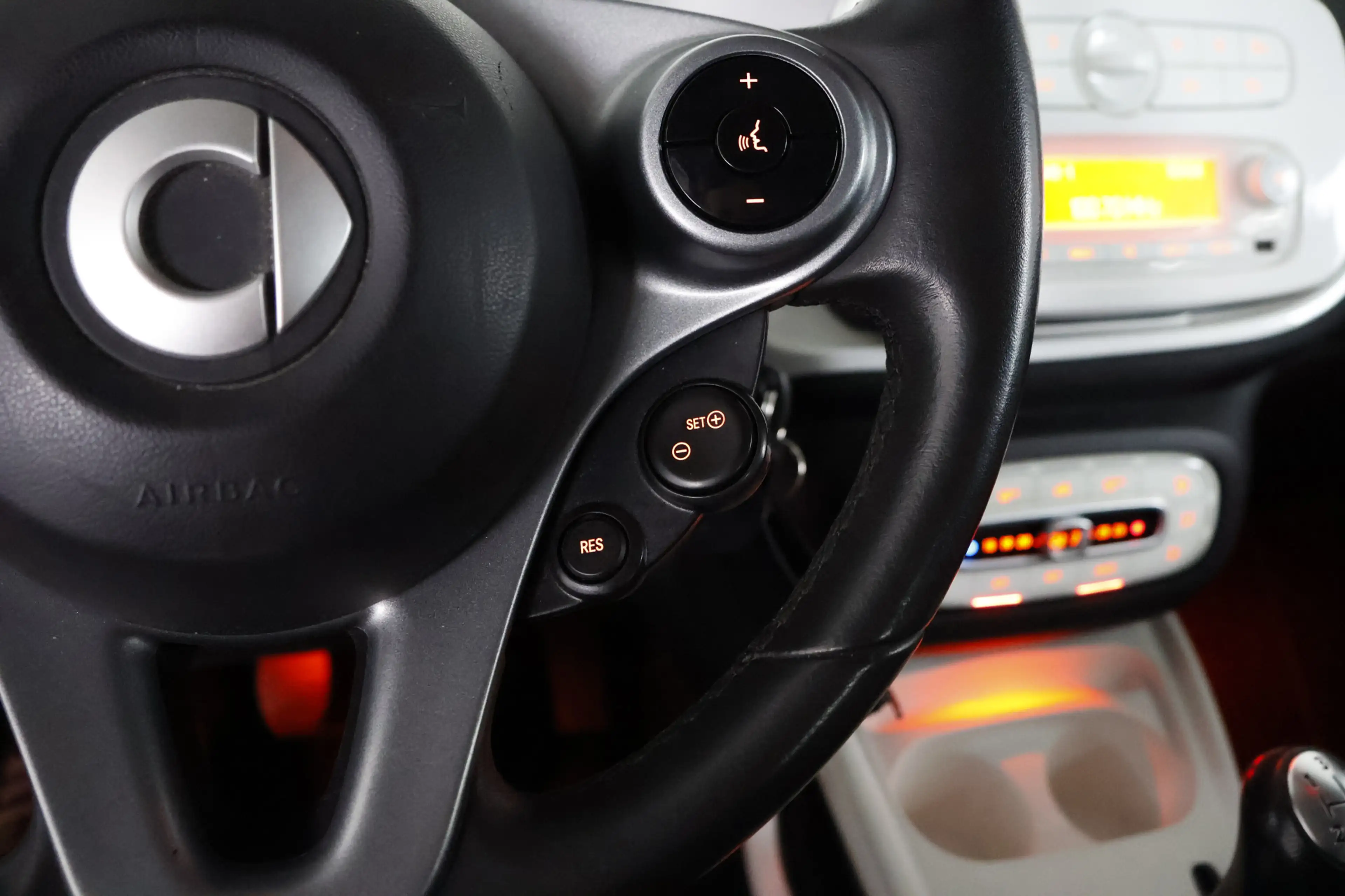 smart forFour 1.0 Passion / Clima / Cruisecontrol / Allseason / — photo 24