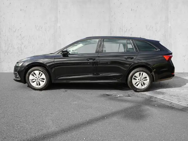 Skoda Octavia view 5