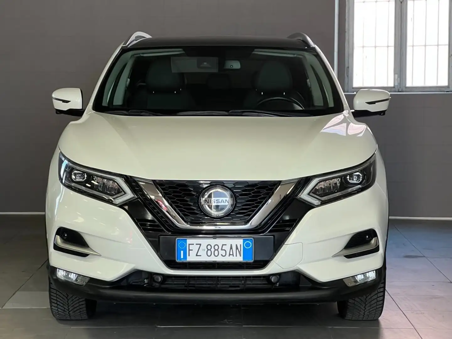 Nissan Qashqai Qashqai II 1.5 dci Tekna 115cv Bianco - 2