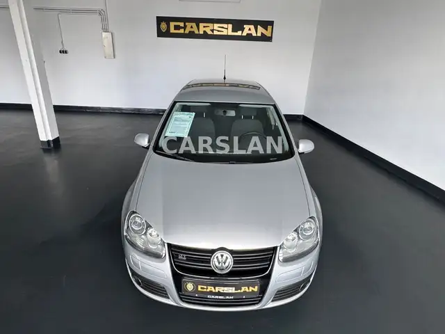 Volkswagen Golf view 6