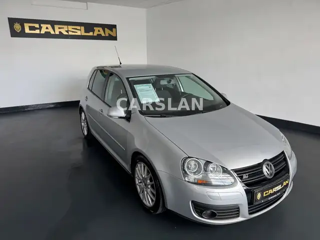 Volkswagen Golf view 2
