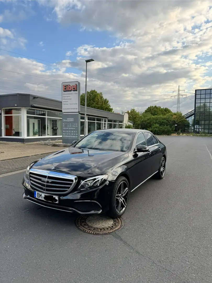 Mercedes-Benz E 400 4Matic 9G-TRONIC Exclusive - 1