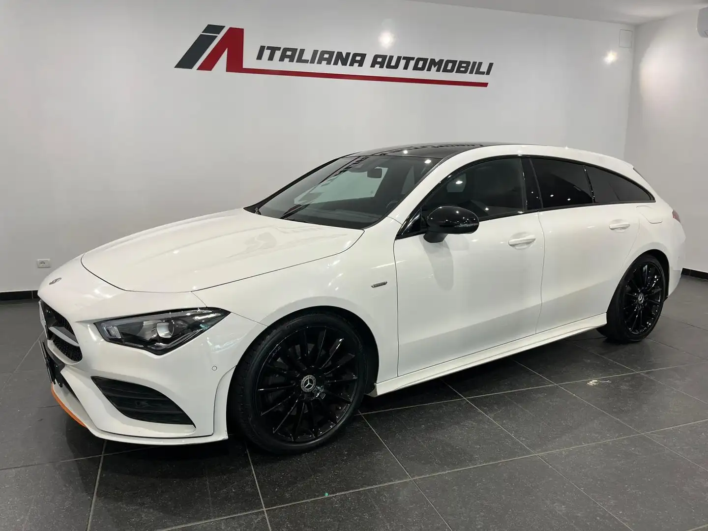 Mercedes-Benz CLA 220 CLA Shooting Brake 220 Edition1 auto Wit - 2