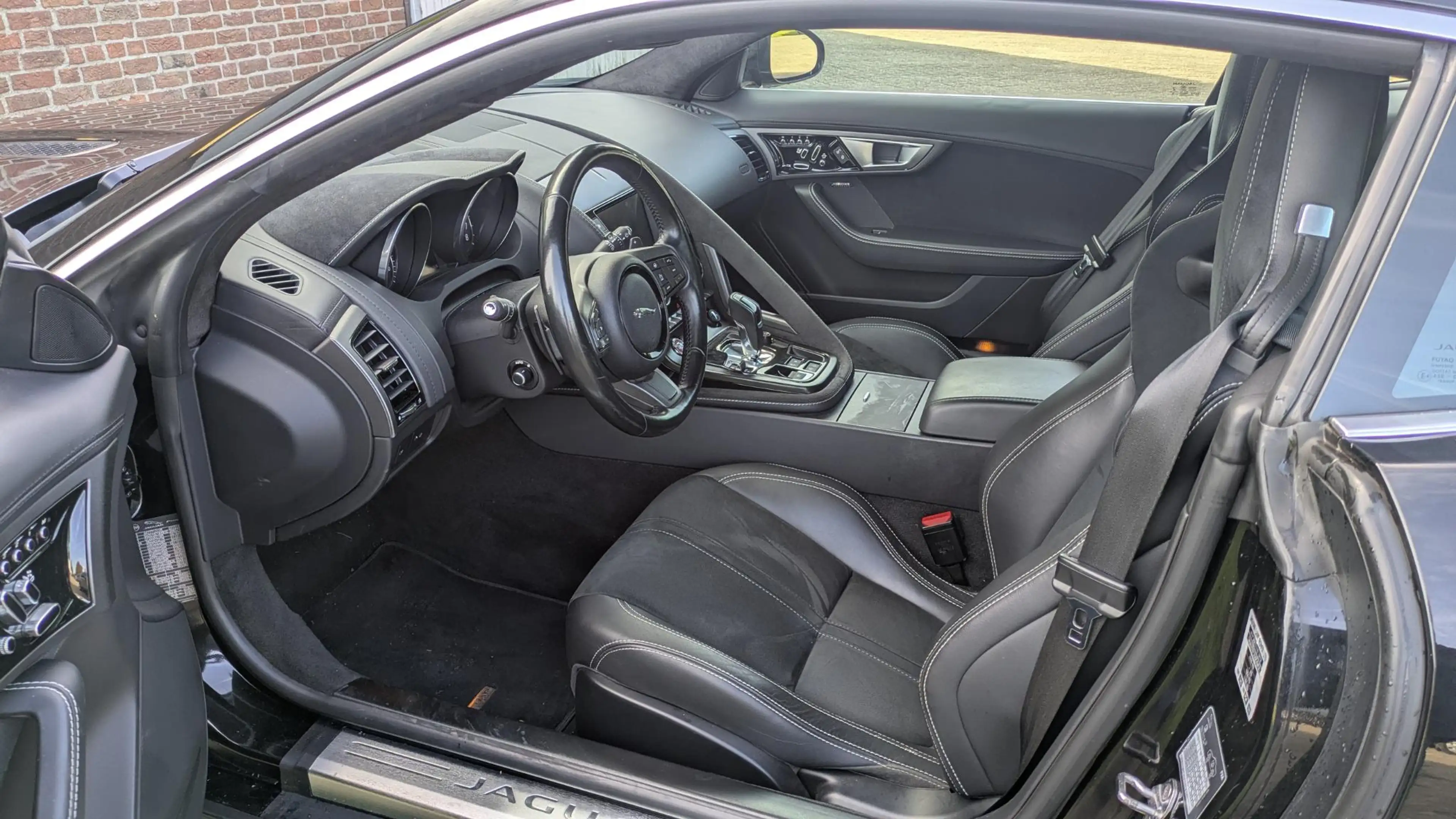 Jaguar F-Type 3.0 V6 Coupé- Navi - Camera — photo 13