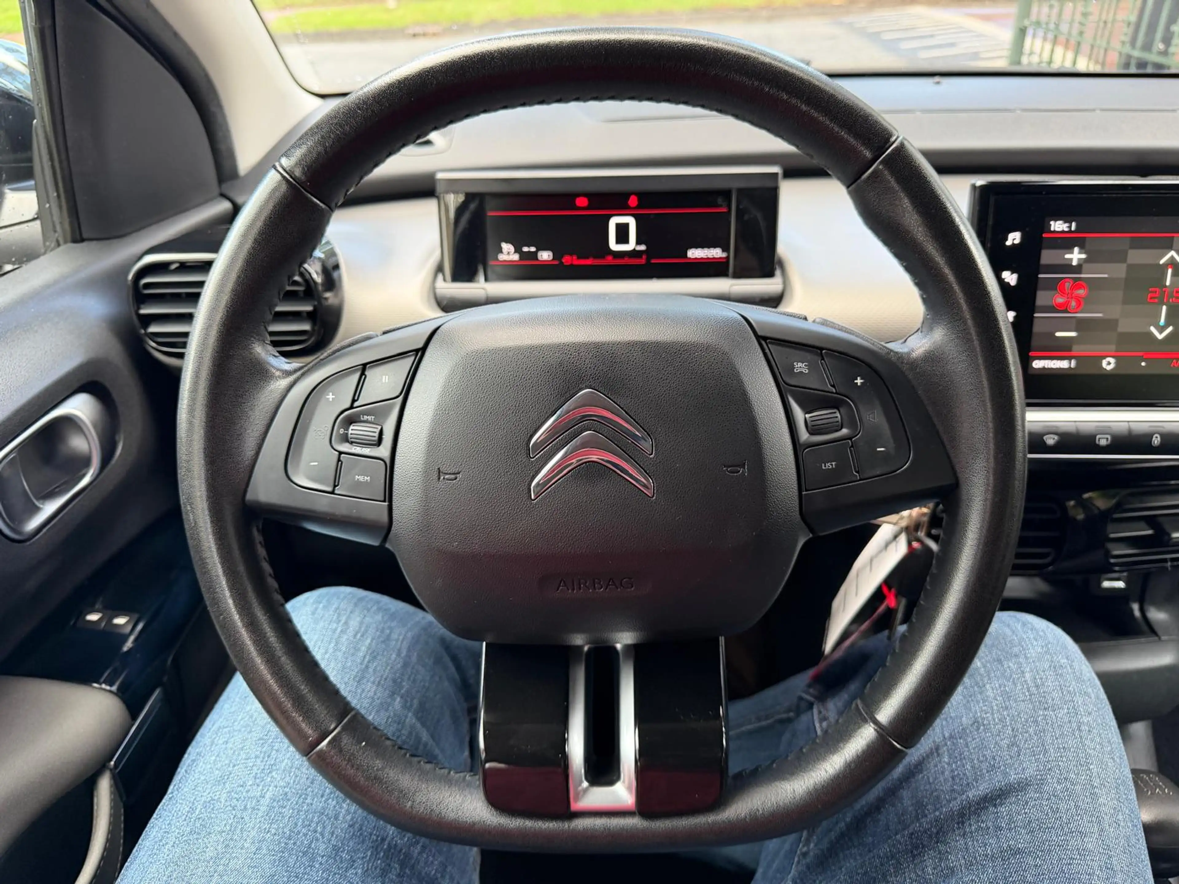 Citroen C4 Cactus 1.2 PureTech Business — photo 15
