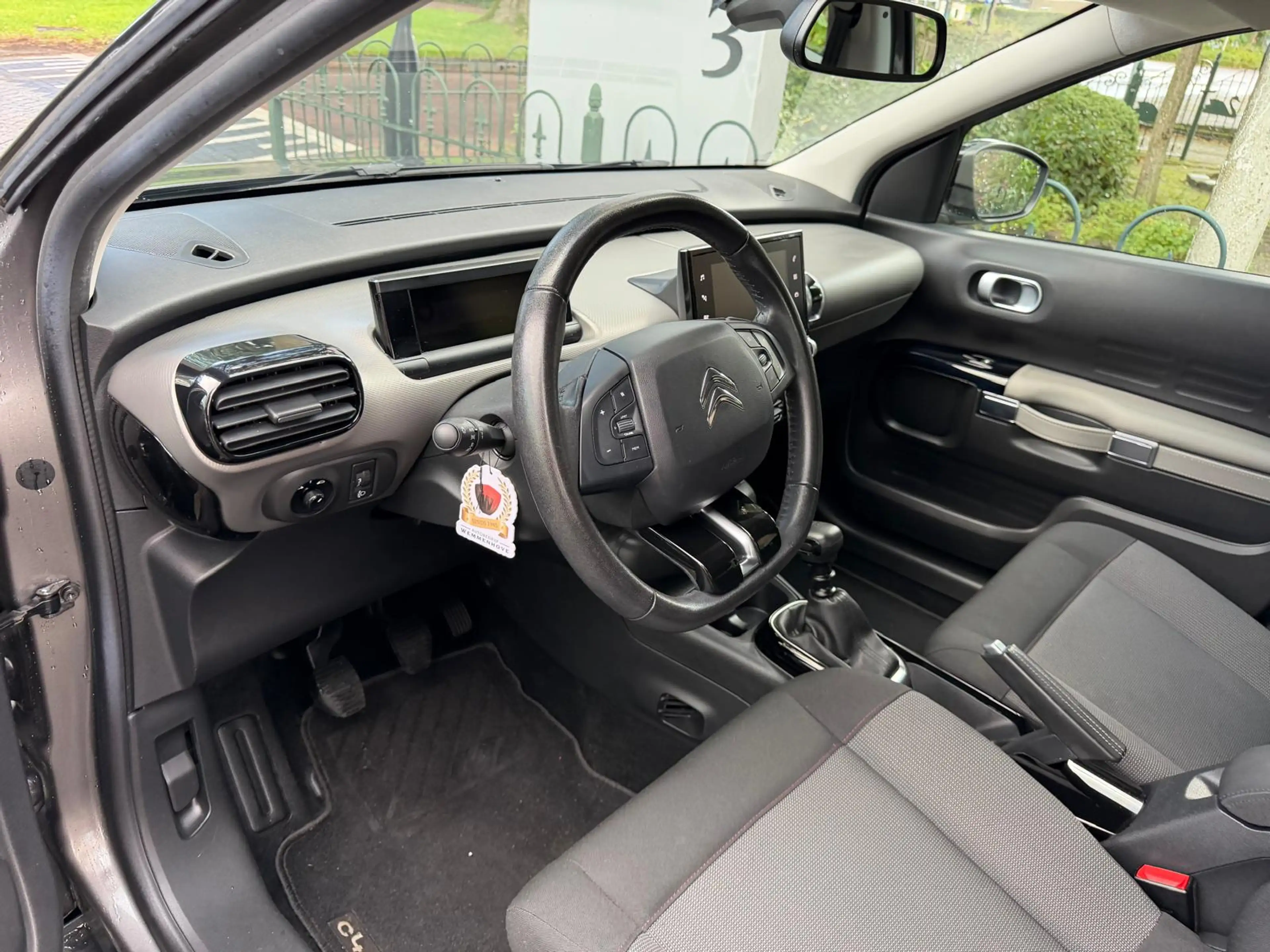 Citroen C4 Cactus 1.2 PureTech Business — photo 10