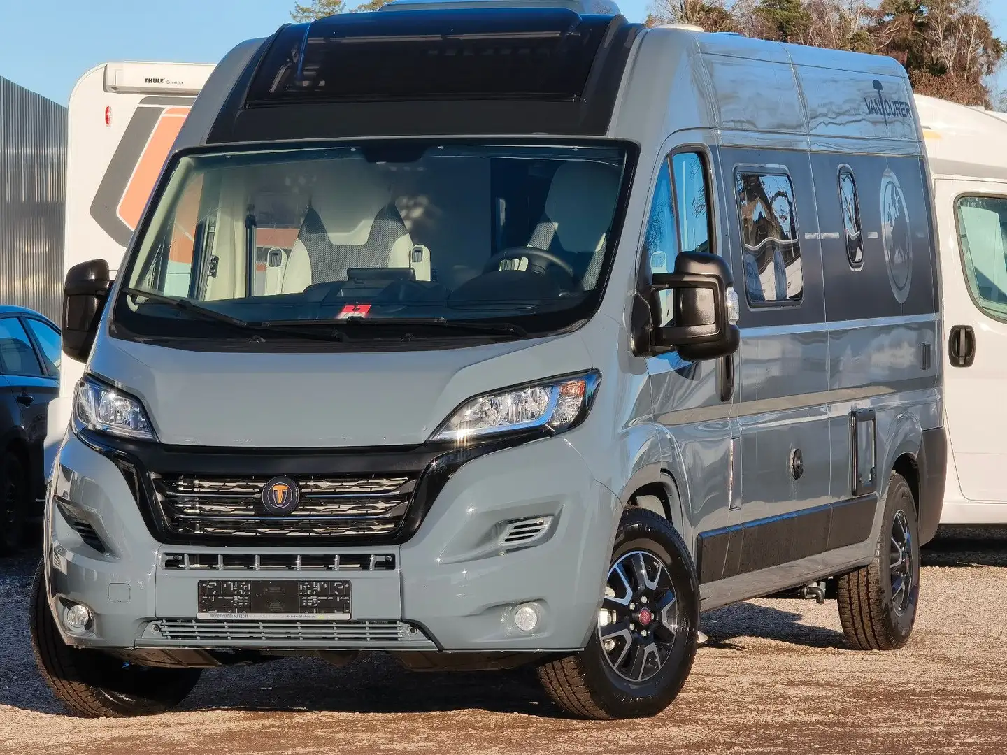 VanTourer 600MQ, D ,Dieselstandheizung,Skyroof Grau - 1