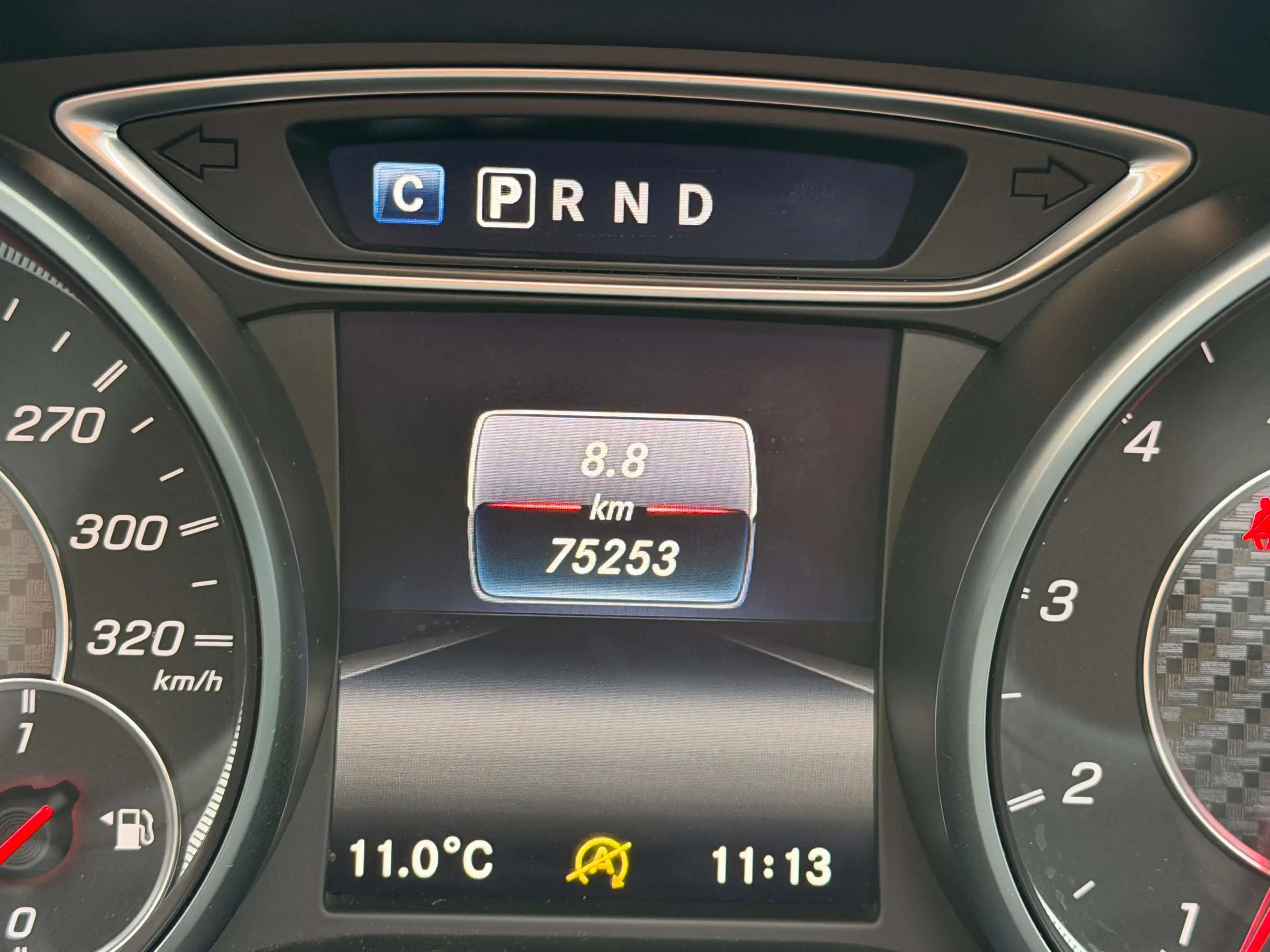 Mercedes-Benz CLA 45 AMG 4-Matic - 381pk - PANO - CAMERA - CARPLAY - ACC - Pack Night — photo 11