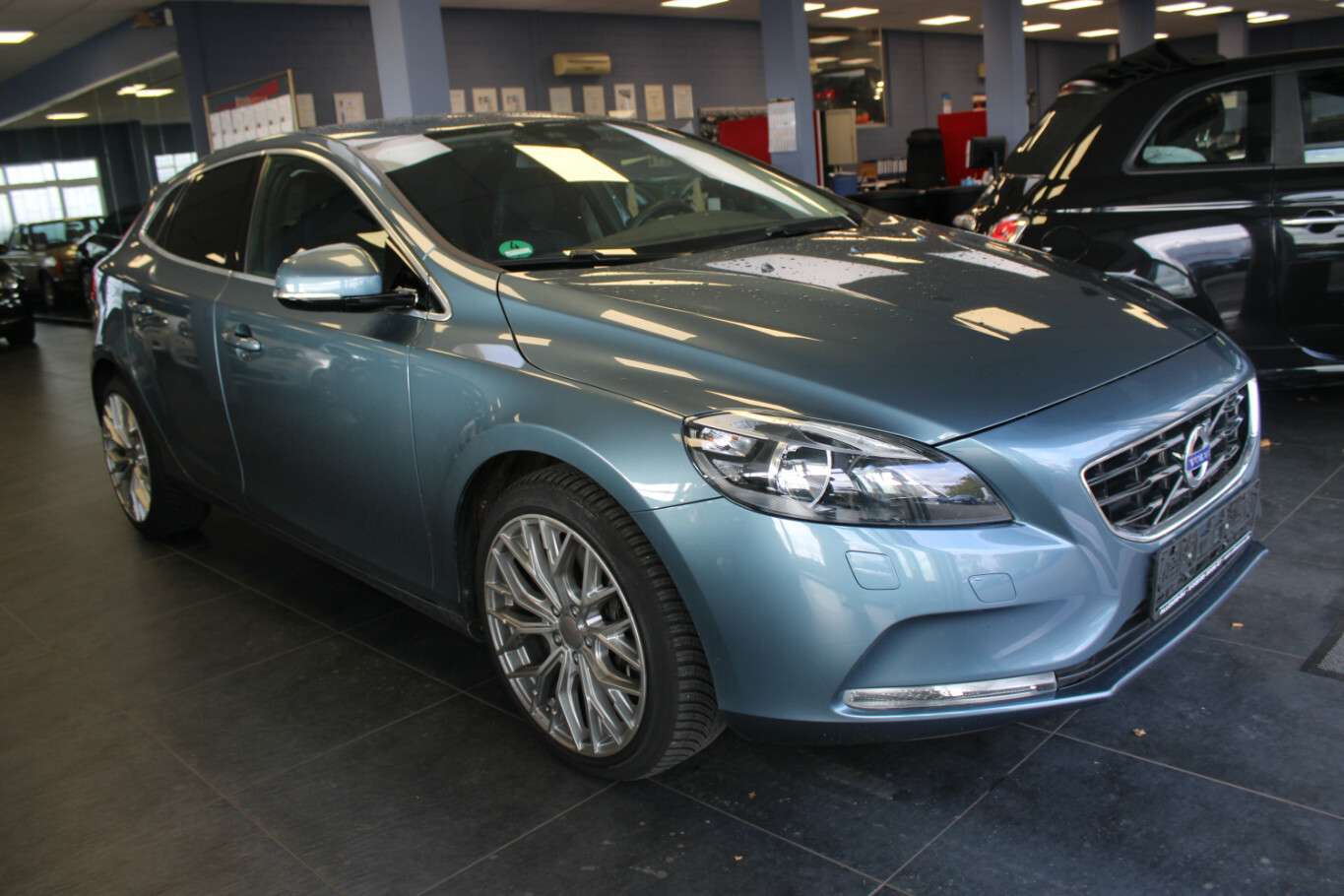 Volvo V40