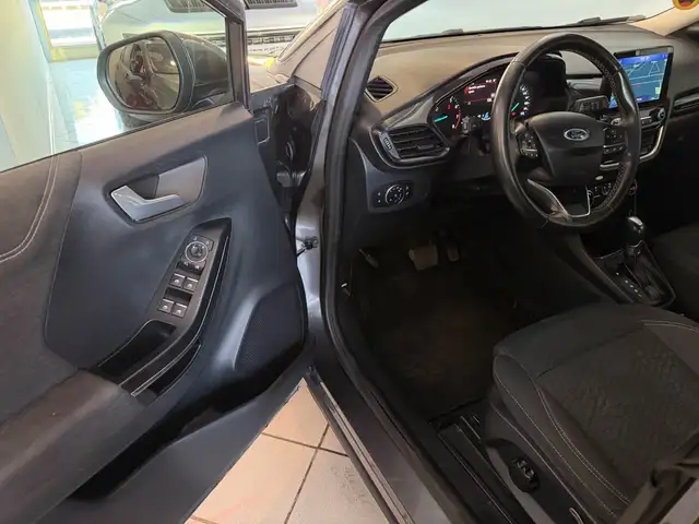Ford Puma view 8
